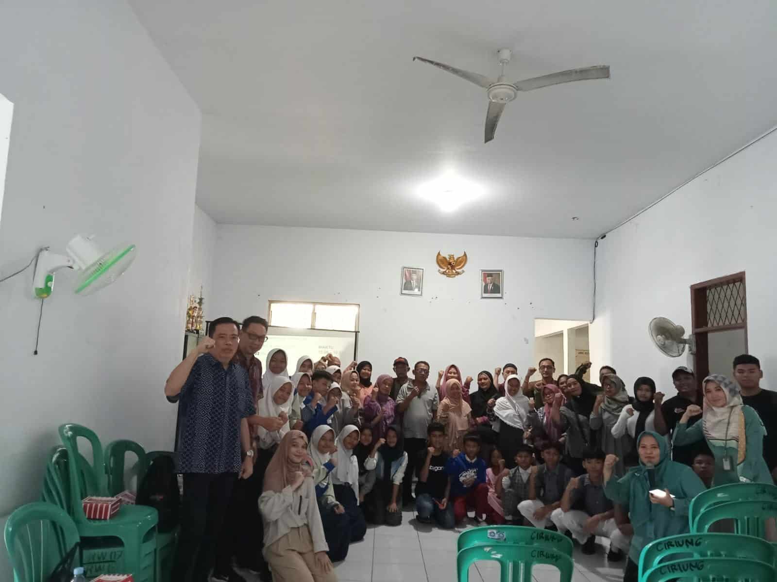 Sinergi Antinarkoba: BNN Kabupaten Bogor dan Dinas Pendidikan Kabupaten Bogor Gelar Deklarasi Pembentukan Sekolah Bersinar bersama PJ Bupati (Copy)